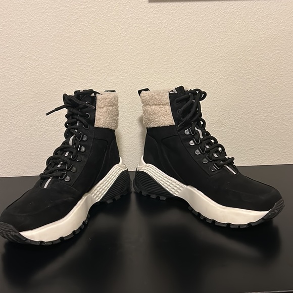 Lace-Up Sneaker Boots - Picture 2 of 5